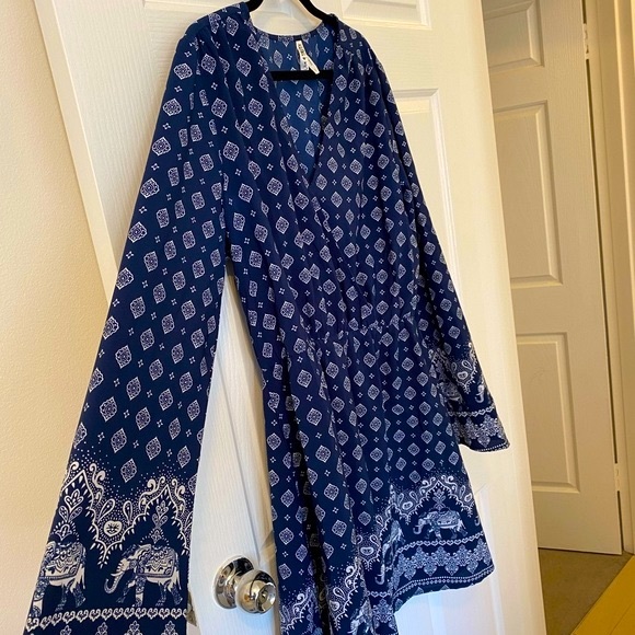 ✨Host Pick ✨ Live 4 Truth Graphic Long Sleeve Free Dress Size L - Picture 6 of 12